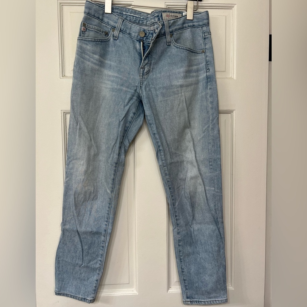 AG the ex boyfriend slim jeans. Size 25 r. Lots of stretch. These run big!